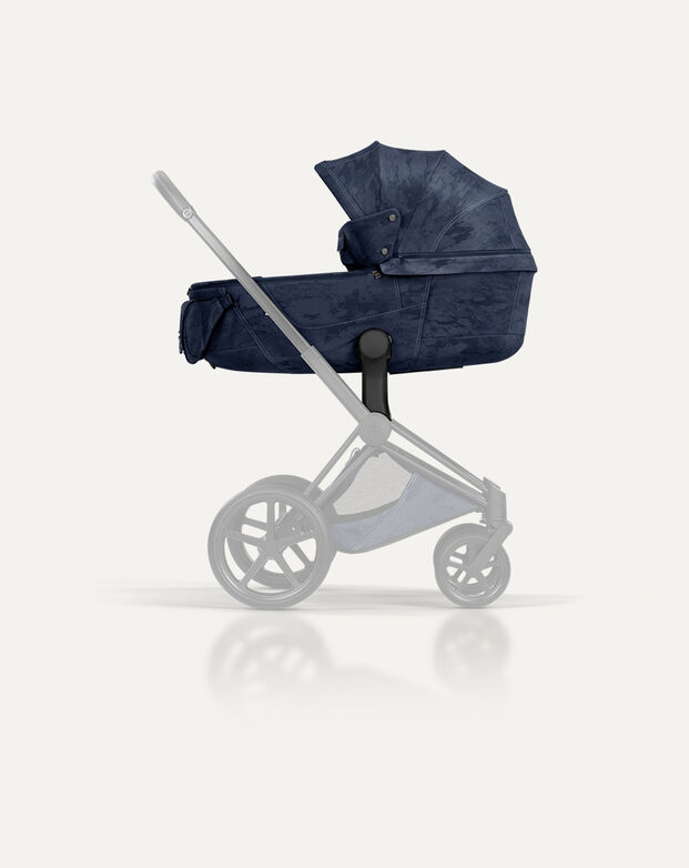 Sn&iacute;mek Rebellious Luxury Priam.