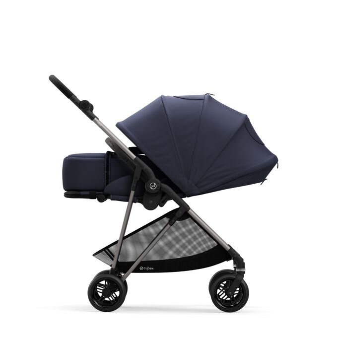 An image of the CYBEX Gold Melio 1 Stroller, highlighting the Supreme XXL canopy feature.