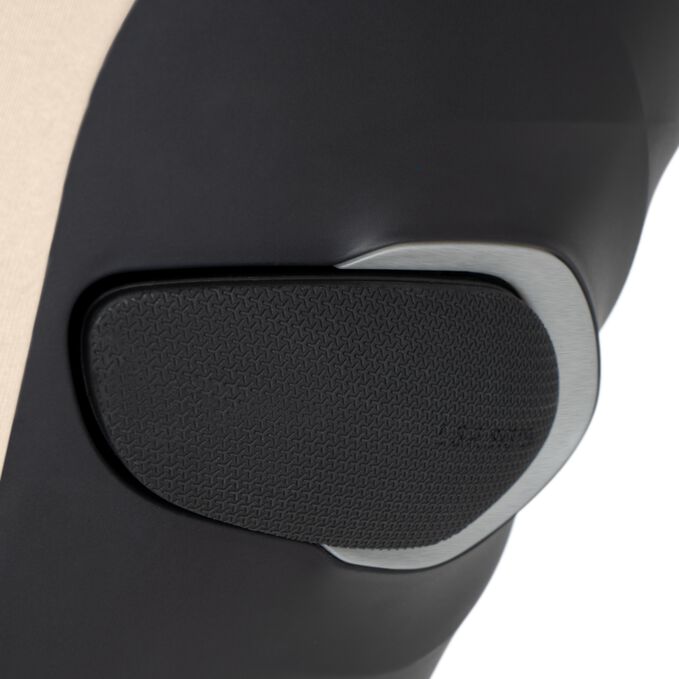 Ein Bild des CYBEX Gold Sirona Gi i-Size Toddler Car Seat, das das Merkmal Seitenschutz hervorhebt.