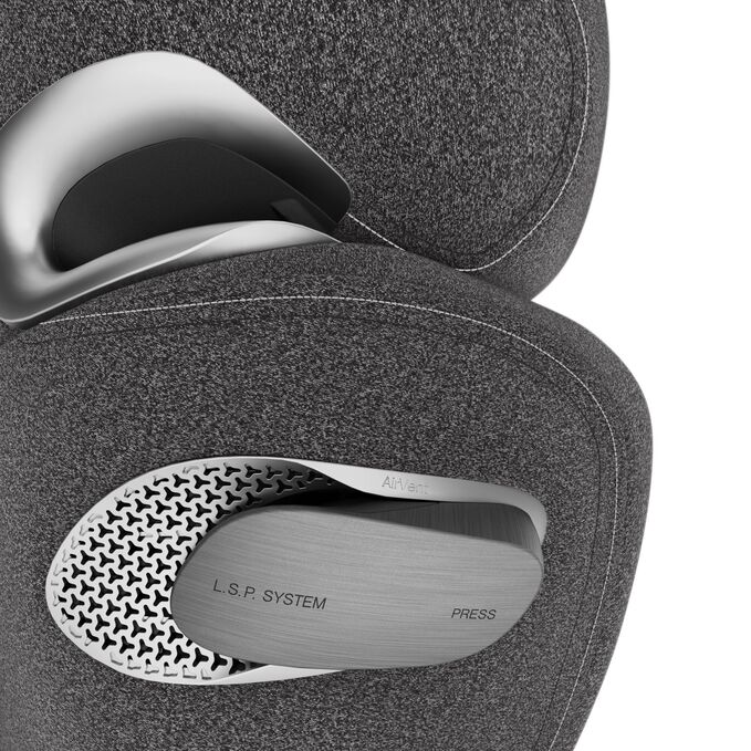 An image of the CYBEX Platinum Solution T i-Fix Child Car Seat, highlighting the Advanced Side-impact Protection feature.