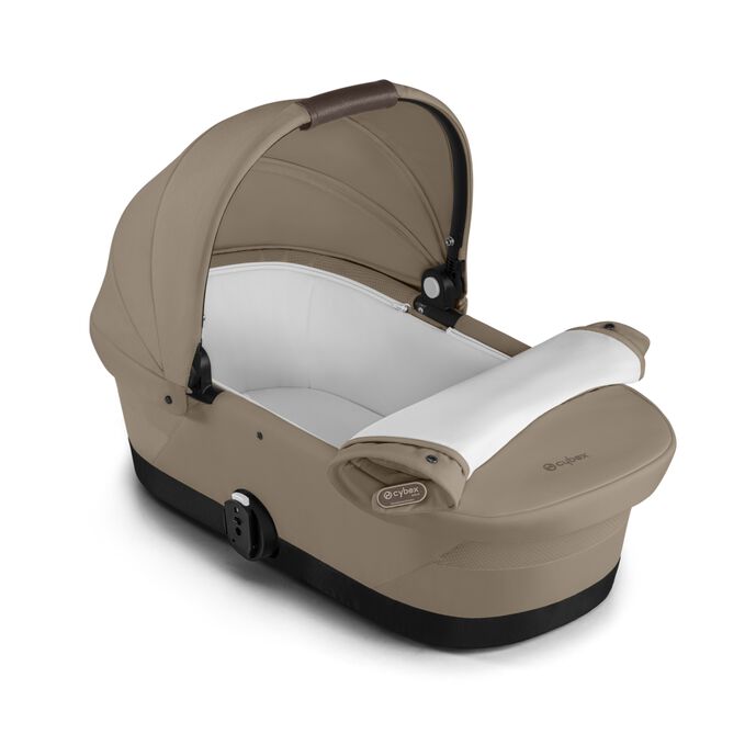 Immagine del CYBEX Gold Gazelle S Cot Sibling Stroller che mette in risalto la caratteristica Interni accoglienti e spaziosi.