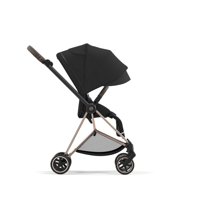 Ein Bild des CYBEX Platinum Mios Sitzpaket (2025) Stroller, das das Merkmal XXL-Sonnendach hervorhebt.