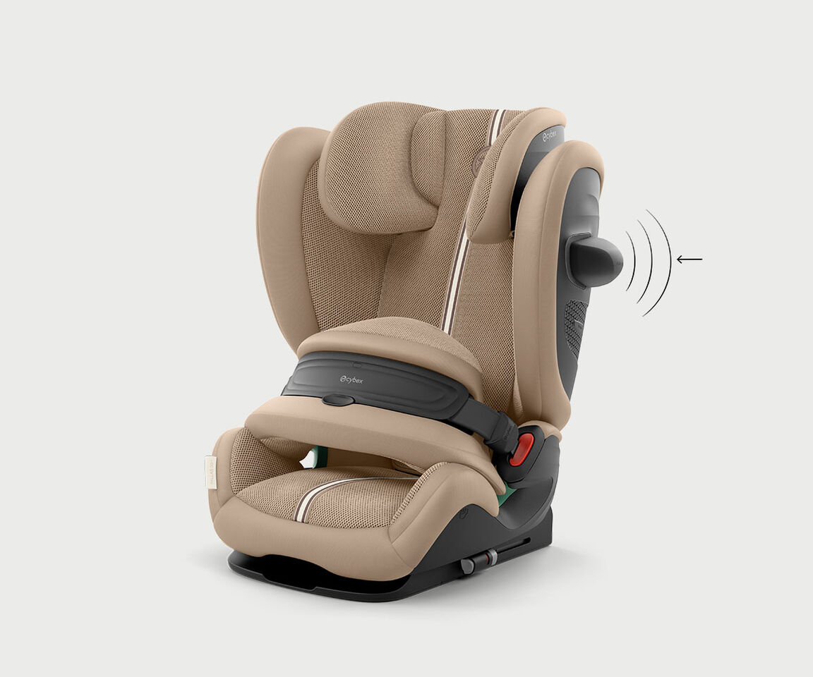 Meegroei-autostoel Pallas G3 in beige stof, met verstelbare hoofdsteun en veiligheidsgordelsysteem