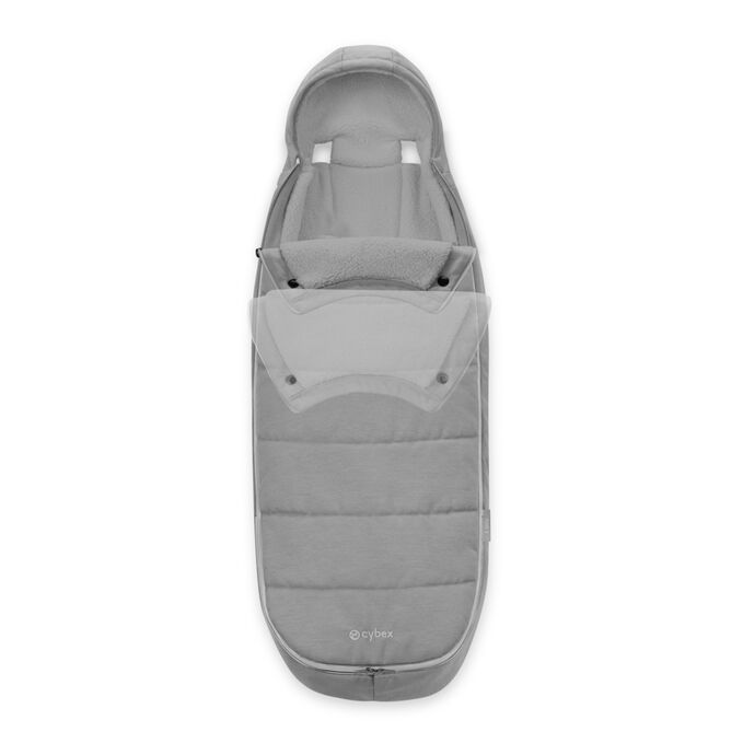 Ein Bild des CYBEX Gold Gold Fu&szlig;sack Accessories for Strollers, das das Merkmal Mehrere Druckkn&ouml;pfe hervorhebt.
