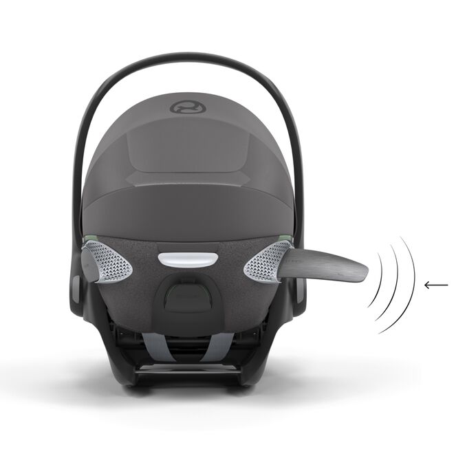 Immagine del CYBEX Platinum Cloud T i-Size Infant Car Seat che mette in risalto la caratteristica Protezione per l&rsquo;impatto laterale maggiore del 25%.