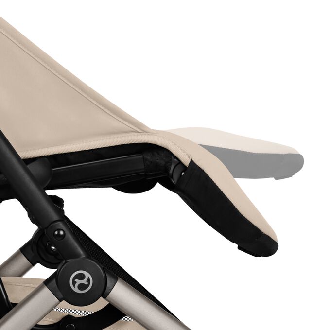 En bild av CYBEX Gold Orfeo Buggy som lyfter fram funktionen Justerbart fotst&ouml;d.