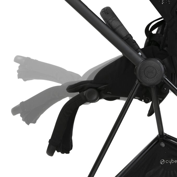 Image du CYBEX Platinum Mios - La Parisienne Stroller, mettant en avant la fonctionnalit&eacute; Repose-jambes r&eacute;glable.