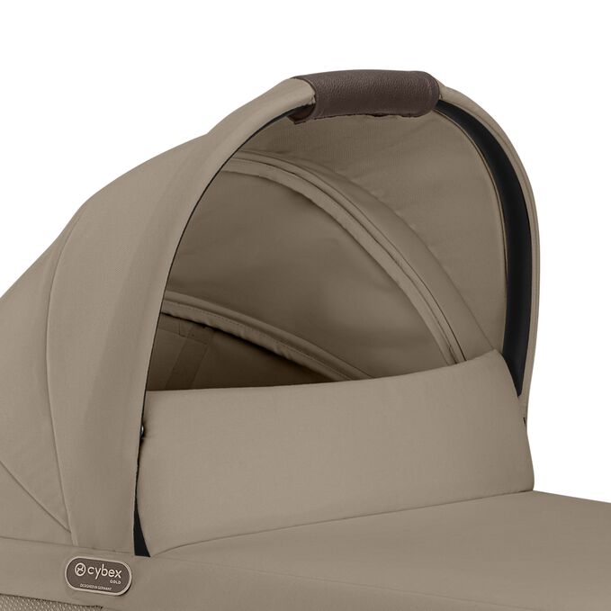 Immagine del CYBEX Gold Gazelle S Cot Sibling Stroller che mette in risalto la caratteristica Comodo e facile da trasportare.