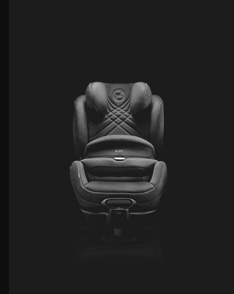 Side view product image of an Anoris T2 i-Size Plus