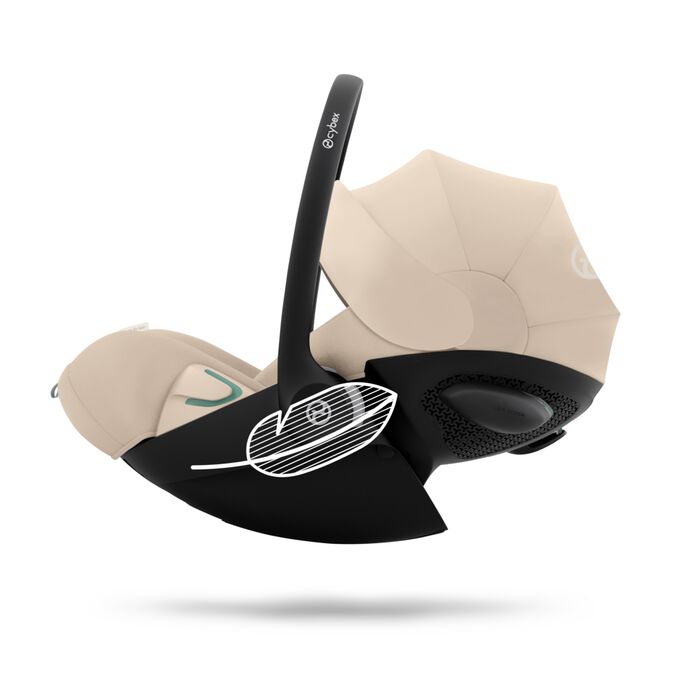 An image of the CYBEX Gold Cloud G3 Infant Car Seat, highlighting the Easy Handling feature.