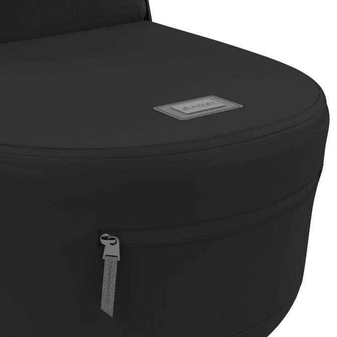 An image of the CYBEX Platinum Mios Lux Carry Cot (2025) Stroller, highlighting the Front Pocket feature.