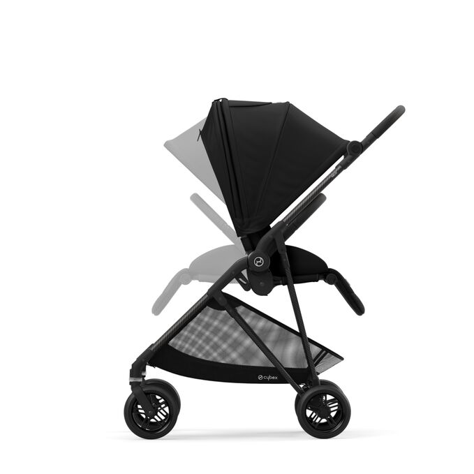 Immagine del CYBEX Gold Melio Carbon Stroller che mette in risalto la caratteristica Unit&agrave; di seduta reversibile.