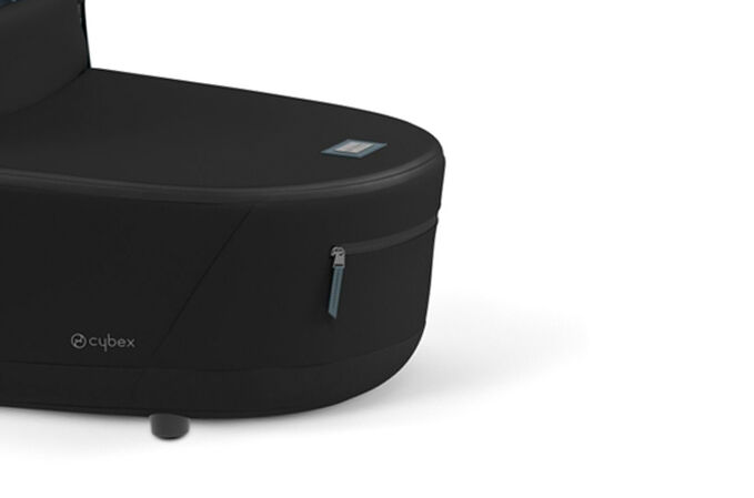 An image of the CYBEX Platinum Mios Lux Carry Cot (2025) Stroller, highlighting the Front pocket feature.