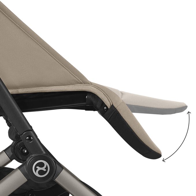 An image of the CYBEX Gold Orfeo (2025) Buggy, highlighting the Adjustable Leg Rest feature.