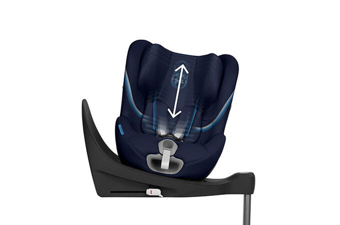 Immagine del CYBEX Gold Sirona S i-Size Toddler Car Seat che mette in risalto la caratteristica Poggiatesta ad altezza regolabile.
