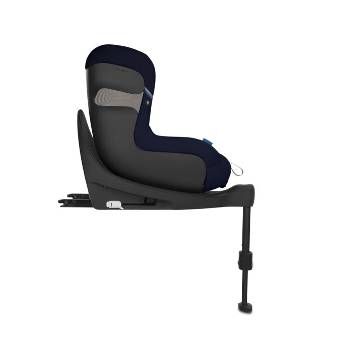 An image of the CYBEX Gold Sirona S2 i-Size Toddler Car Seat, highlighting the ISOFIX feature.