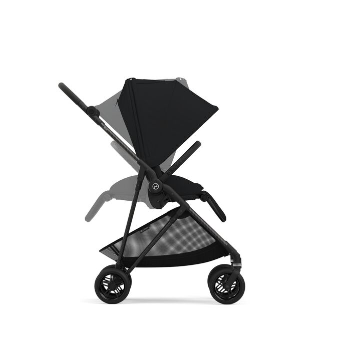 Immagine del CYBEX Gold Melio Carbon Stroller che mette in risalto la caratteristica Seggiolino reversibile.