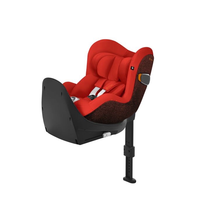 An image of the CYBEX Platinum Sirona Zi i-Size Toddler Car Seat, highlighting the Newborn Inlay feature.