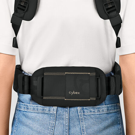 Close up of the lumbar support that the Laya baby carrier offers.