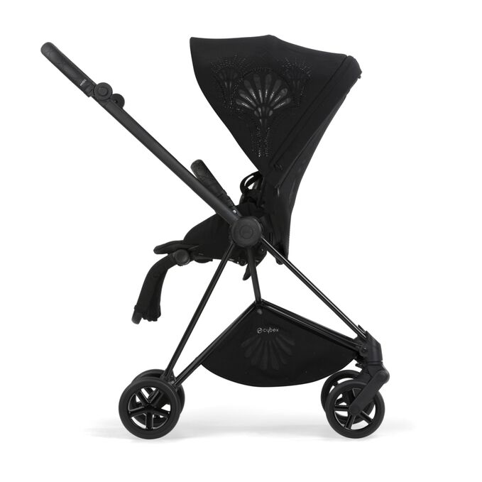 Image du CYBEX Platinum Mios - La Parisienne Stroller, mettant en avant la fonctionnalit&eacute; Si&egrave;ge r&eacute;versible.
