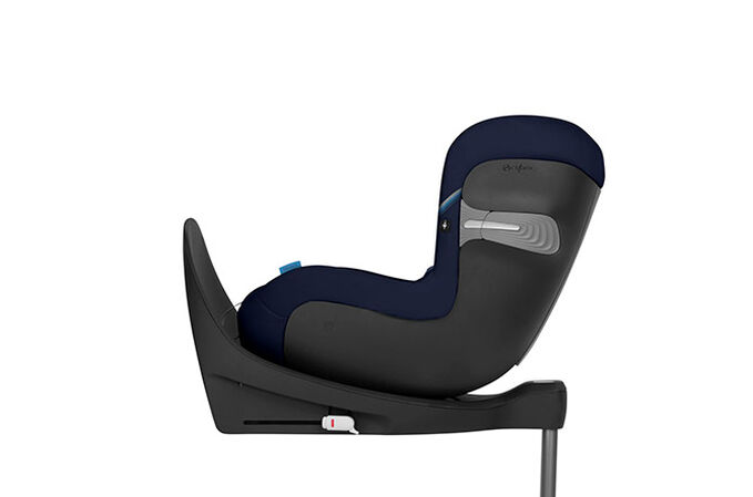 Immagine del CYBEX Gold Sirona S i-Size Toddler Car Seat che mette in risalto la caratteristica Seggiolino rivolto contro il senso di marcia.