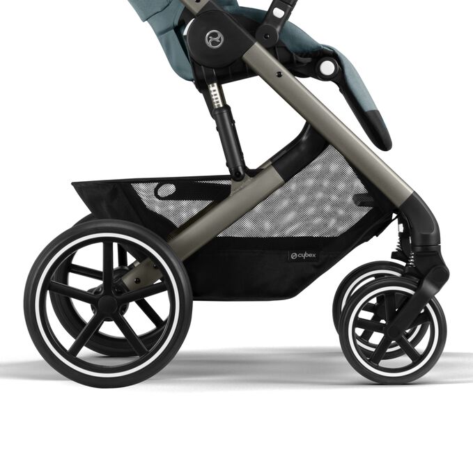 Ein Bild des CYBEX Gold Balios S Lux 2023 Stroller, das das Merkmal Nie wieder platte Reifen hervorhebt.
