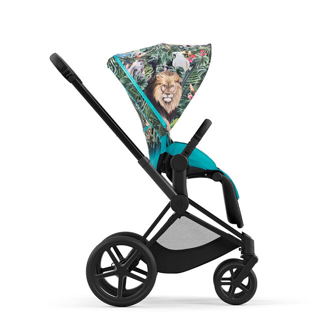 Pushchair with jungle-themed canopy featuring a lion, by DJ Khaled.