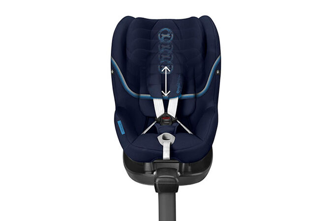 Immagine del CYBEX Gold Sirona M2 i-Size Toddler Car Seat che mette in risalto la caratteristica Poggiatesta ad altezza regolabile.