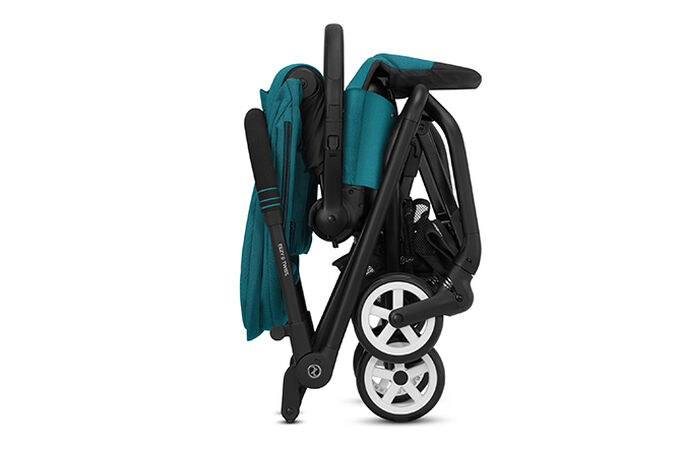 An image of the CYBEX Gold Eezy S Twist 2 Buggy, highlighting the One-Hand Fold feature.