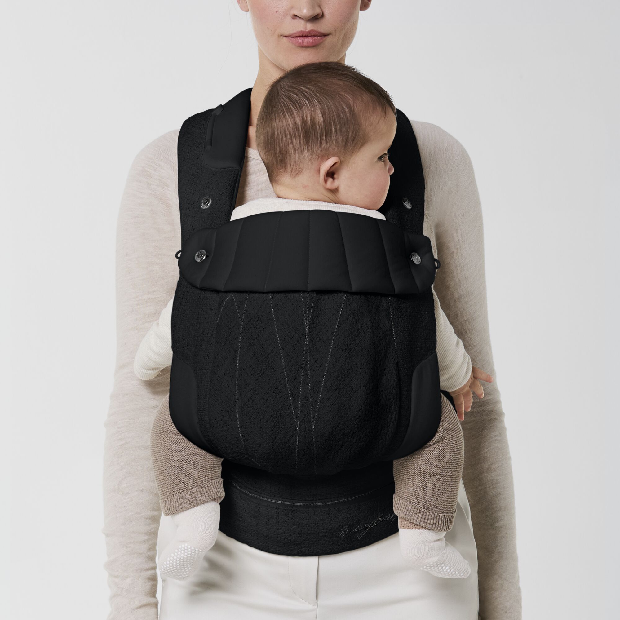 CYBEX Coya Carrier Boucl&eacute; in Stone Black (Boucl&eacute;) large-cybex-ca image number 2