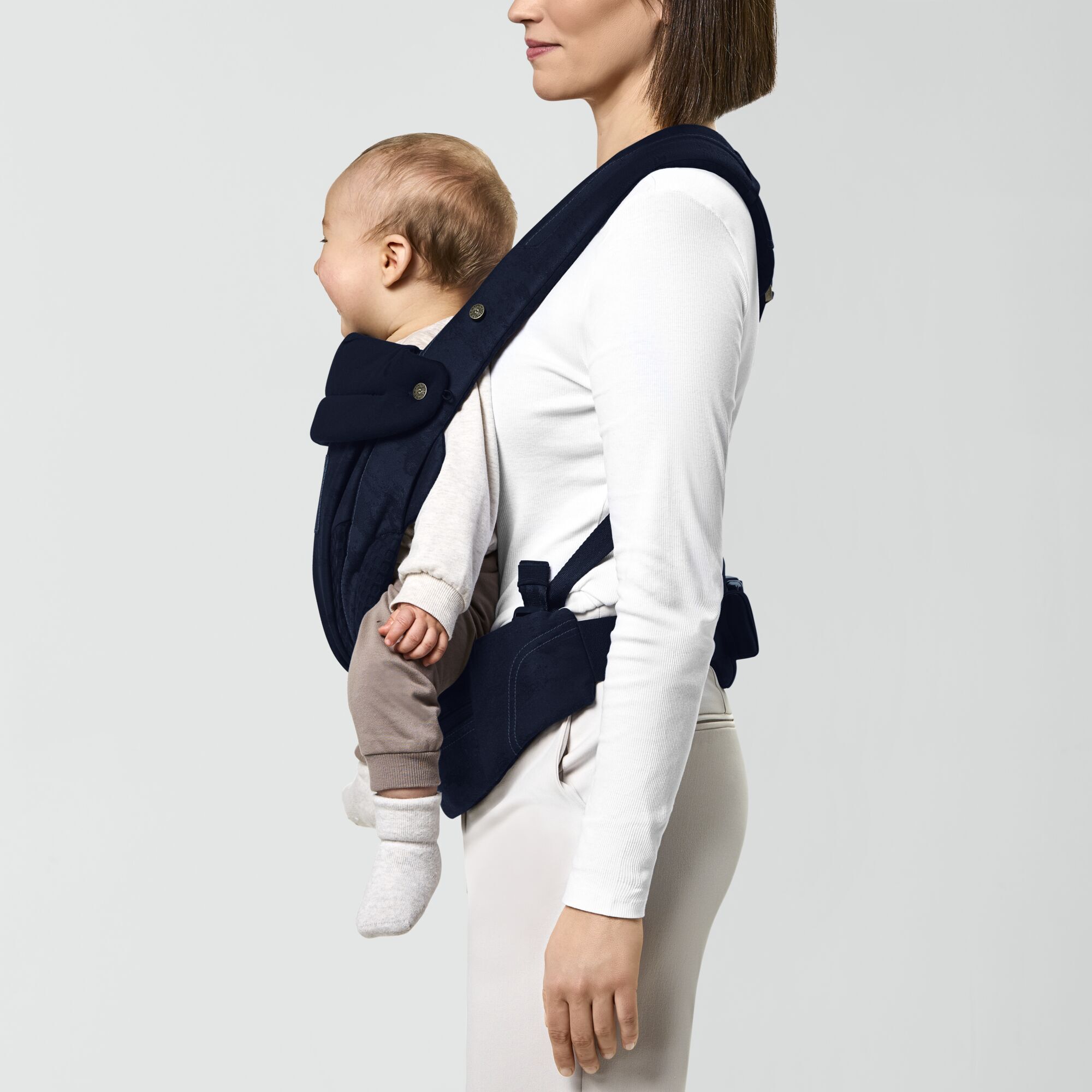 CYBEX Coya Carrier Rebellious Luxury - Rebellious Luxury Denim Blue in Rebellious Luxury Denim Blue large-cybex-us image number 3