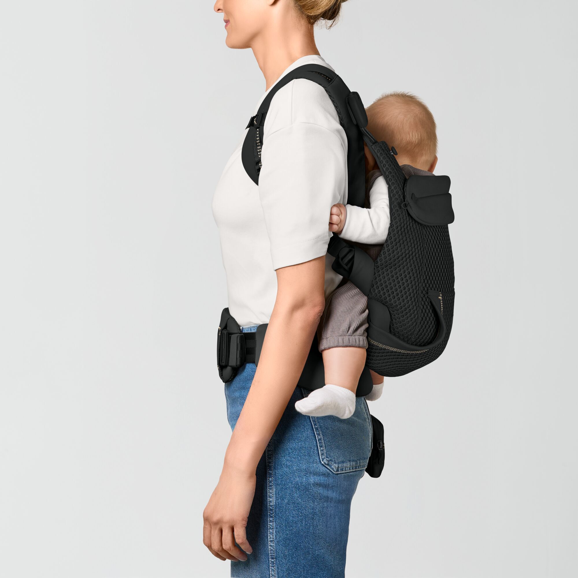CYBEX Laya - Magic Black in Magic Black large-cybex-us image number 5