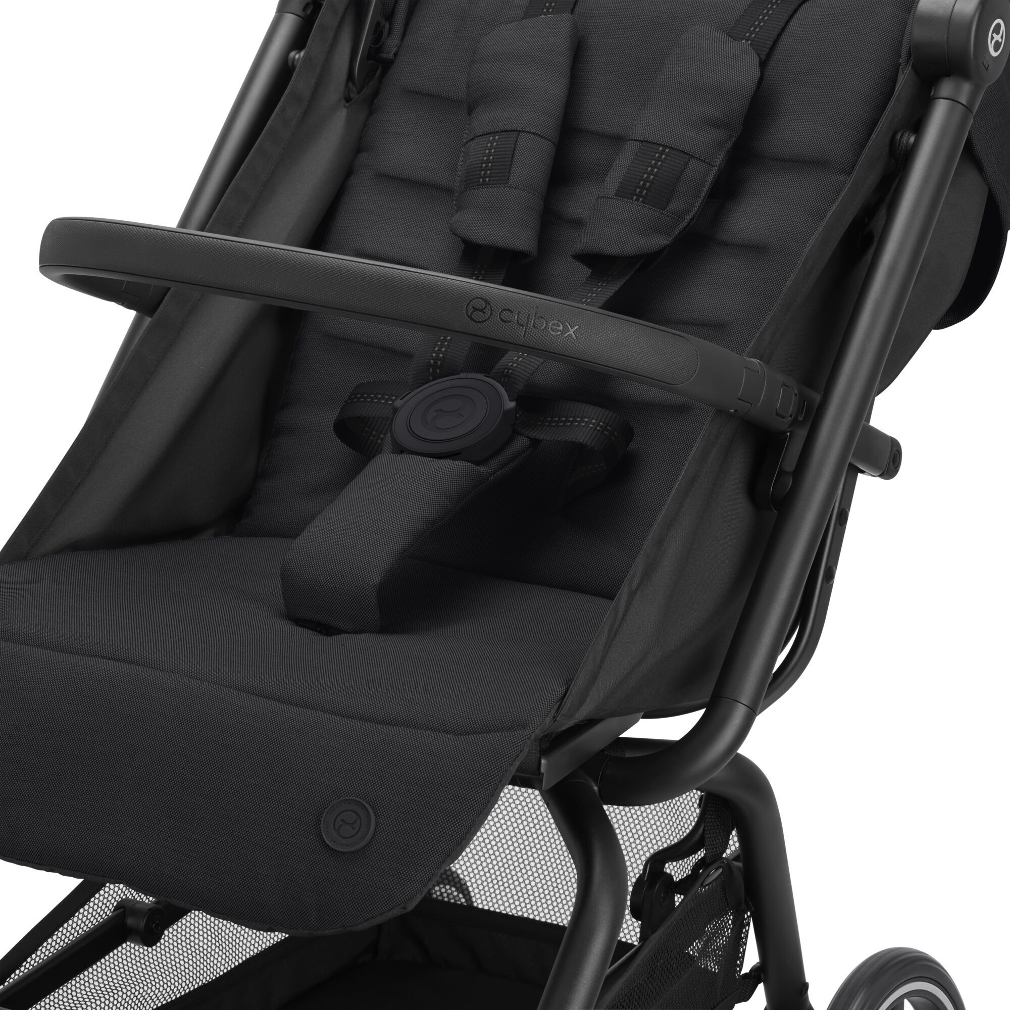 CYBEX Eezy S+2 - Deep Black in Deep Black large-cybex-gb image number 4