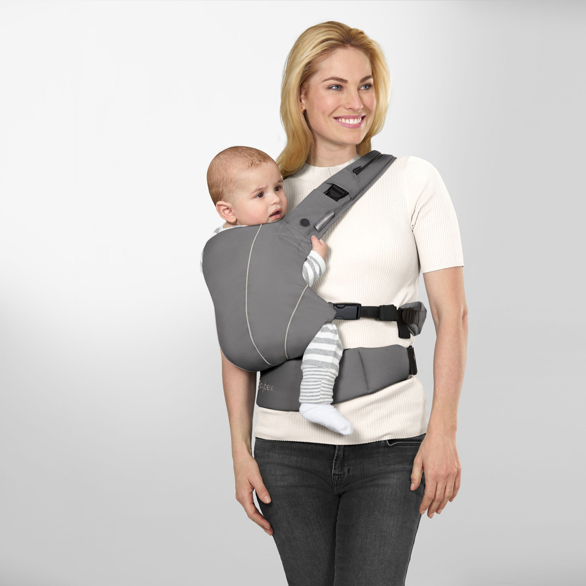 CYBEX Maira Click - Manhattan Grey in Manhattan Grey large-cybex-gb image number 5