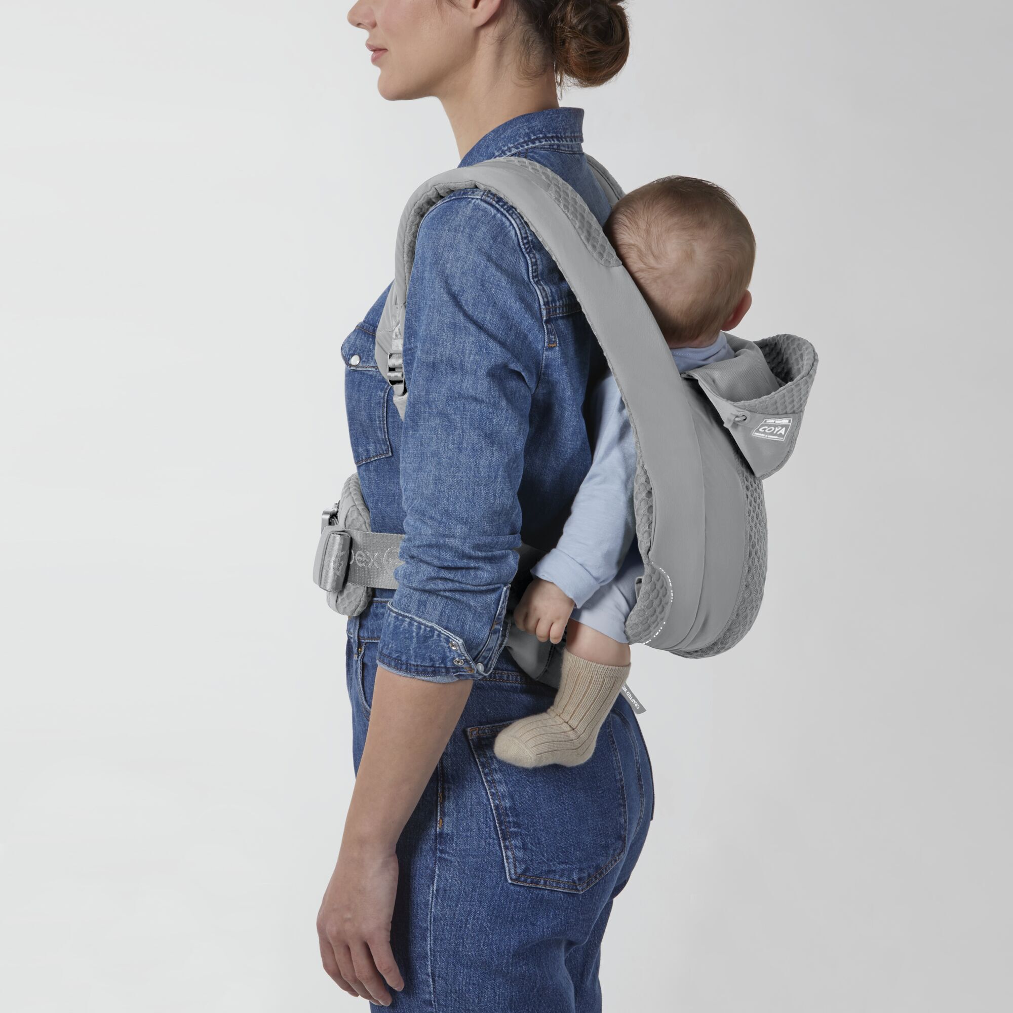 CYBEX Coya Carrier - Thunder Grey in Thunder Grey large-cybex-us image number 4